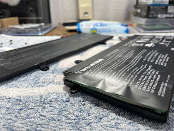 バッテリー膨張